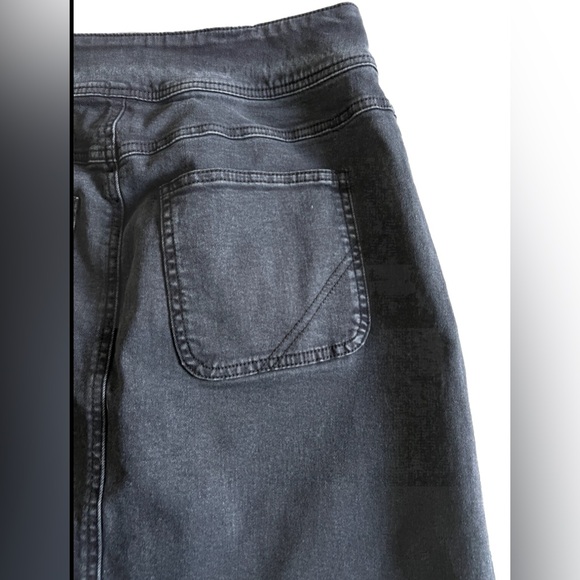 PRANA BROADWAY DENIM Onyx Black Mini Skirt Organic Cotton With Zippers Size 8 - Picture 5 of 7